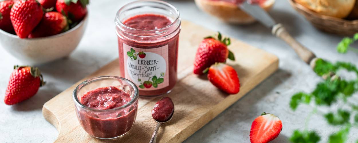 Erdbeer-Vanille-Samt Konfitüre ohne Gelierzucker
