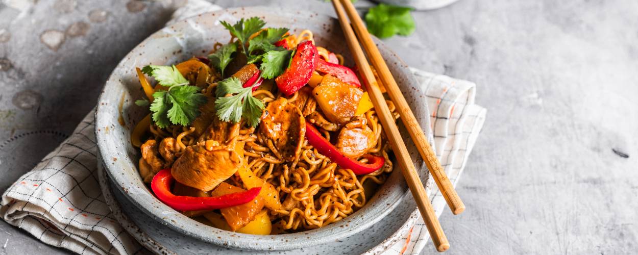 15-Minuten-Mie-Nudeln süßsauer