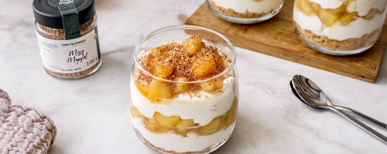 Bratapfel-Cheesecake Dessert