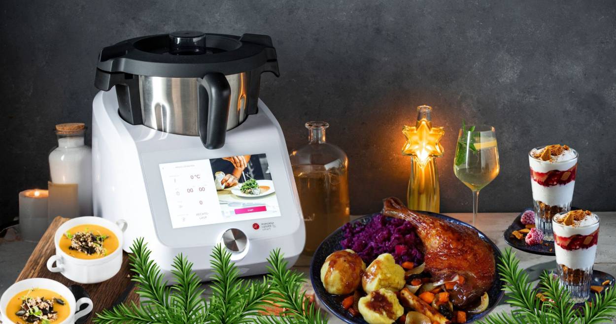 Der Monsieur Cuisine umgeben von festlichen Gerichten, Ente, Dessert, Suppe