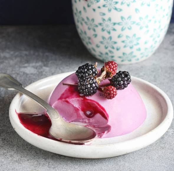 Brombeer-Pannacotta