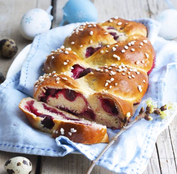 Klassischer Hefezopf backen mit dem Monsieur Cuisine | ZauberMix