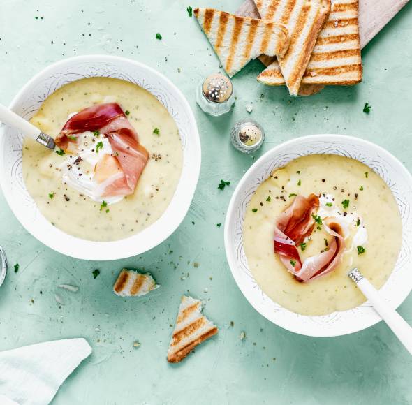 Kartoffelsuppe mit  Räucherschinken