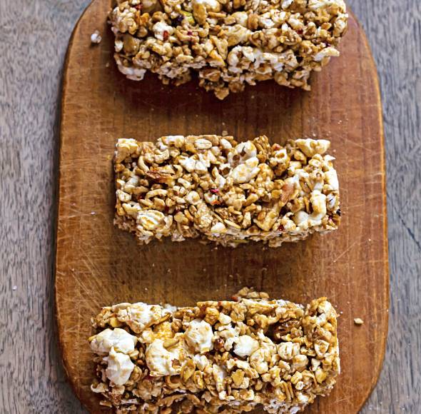 Kernige Granola-Riegel mit dem Monsieur Cuisine | ZauberMix