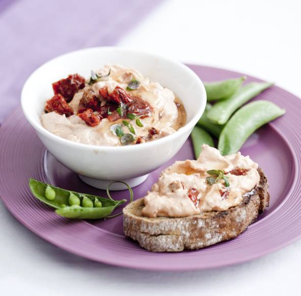 Ricottaaufstrich mit getrockneten Tomaten