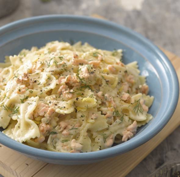 Farfalle mit Lachs-Dill-Soße