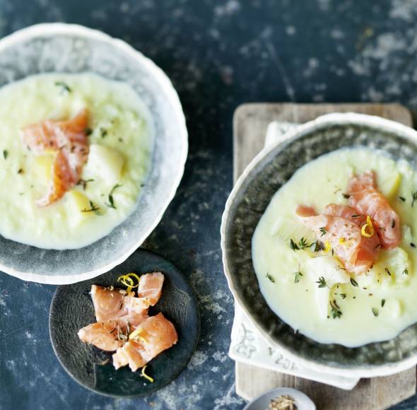 Mandel-Blumenkohl-Suppe aus dem Monsieur Cuisine | ZauberMix