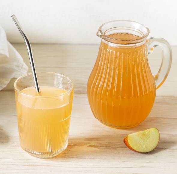 Birnen-Apfel-Saft mit Leinsamen im Monsieur Cuisine | ZauberMix Birnen-Apfel-Saft mit Leinsamen im Monsieur Cuisine | ZauberMix