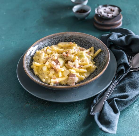 Cremige Hähnchen-Käse-Suppe aus dem Monsieur Cuisine | ZauberMix