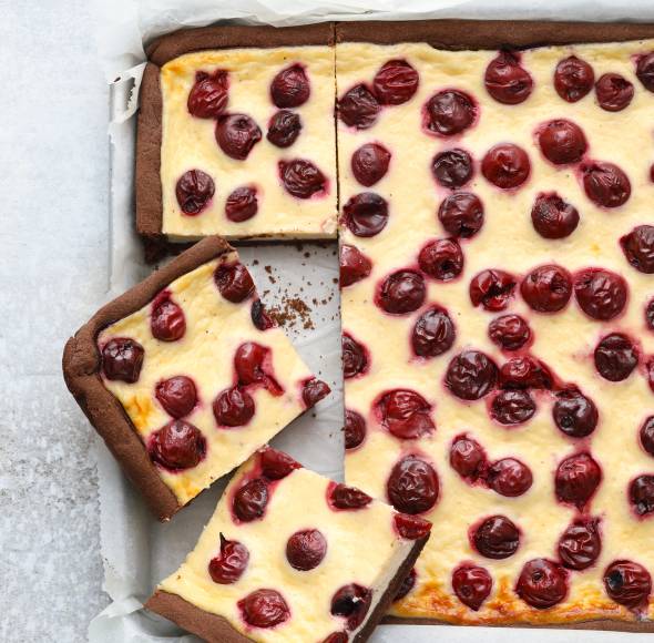 Kirsch-Schmandkuchen vom Blech mit dem Monsieur Cuisine | ZauberMix