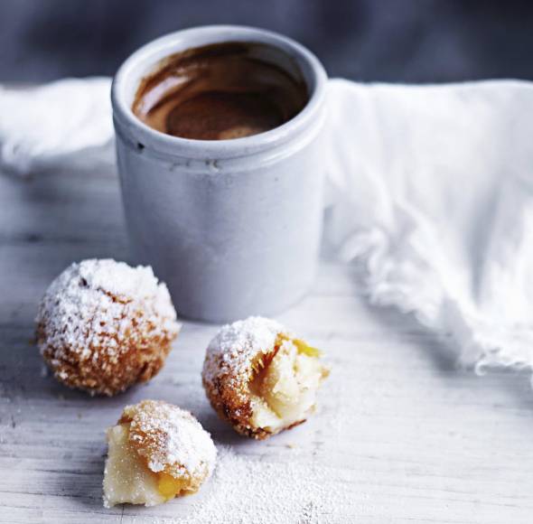 Gefüllte Mini-Berliner mit Eierlikör | ZauberMix