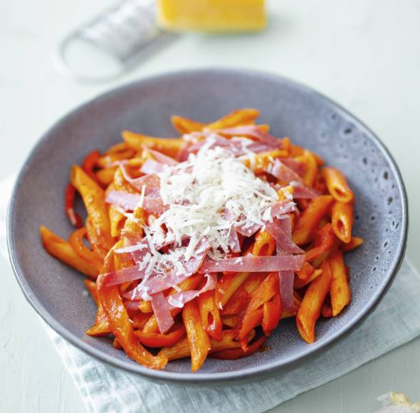 Penne mit Spinat-Käse-Soße im Monsieur Cuisine | ZauberMix