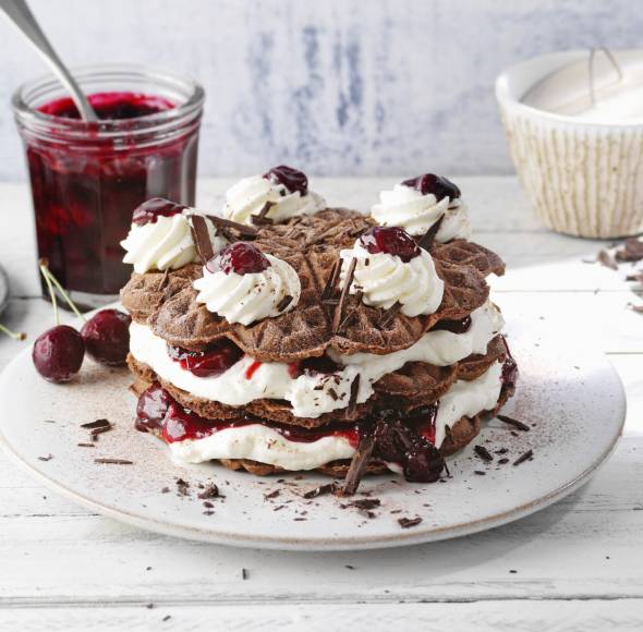 Schwarzwälder-Kirsch-Waffeltorte
