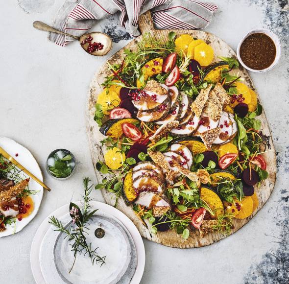 Schweinebraten mit Orangen-Rote-Bete-Salat und Honig-Senf-Soße