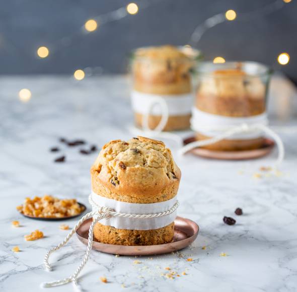 Weihnachts-Panettone im Glas
