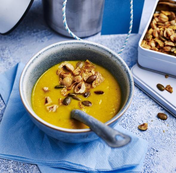 Haselnuss-Karotten-Suppe