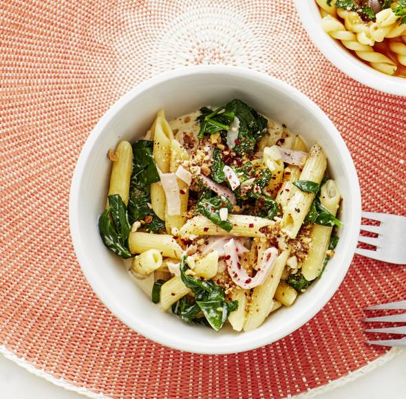 Penne mit Spinat-Käse-Soße