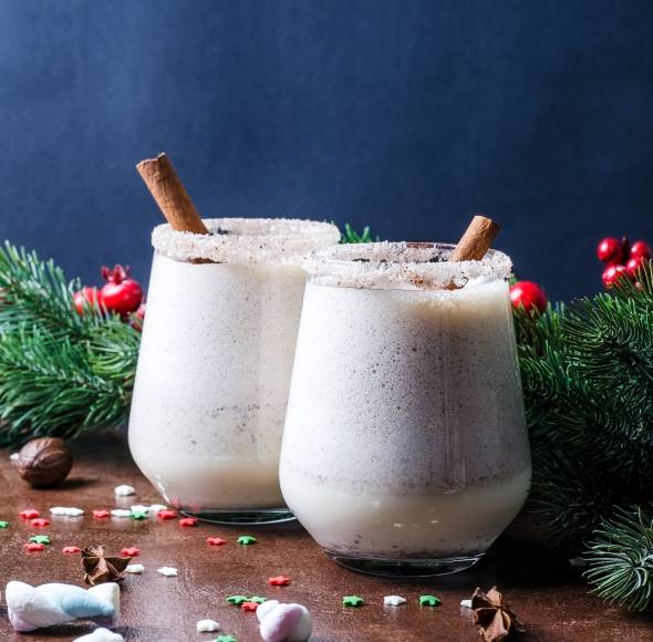 Heiße Oma – Milch mit Eierlikör