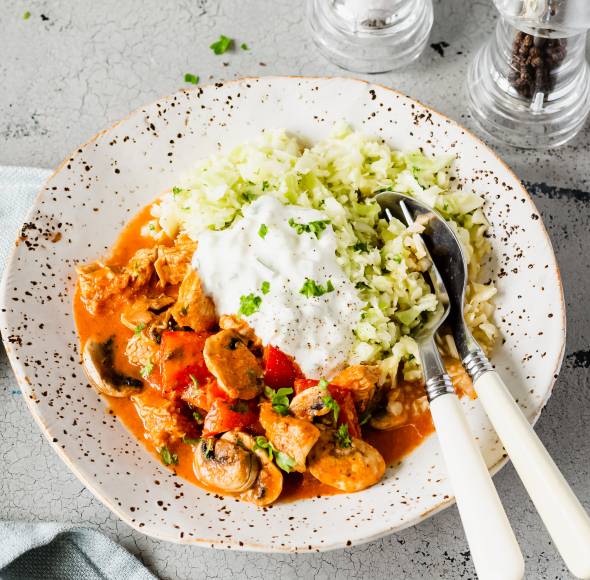 Putengyros mit Krautsalat und Zaziki