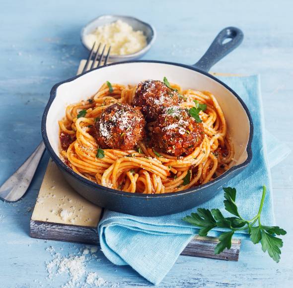 Mini-Frikadellen mit Baked Beans | ZauberMix Mini-Frikadellen mit Baked Beans | ZauberMix