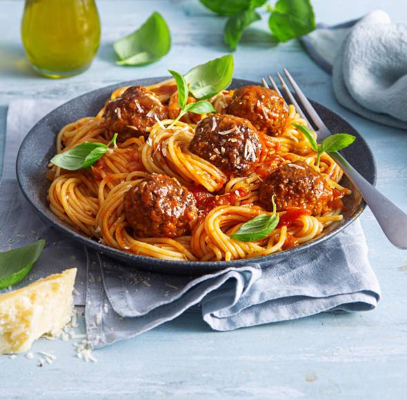 Spaghetti mit Fleischbällchen