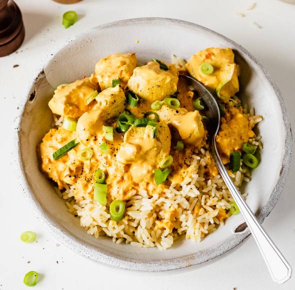 Hähnchen mit Curry-Schmand-Soße