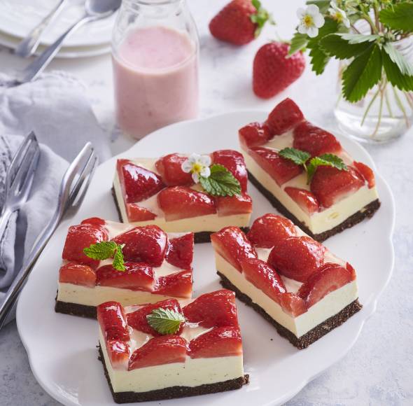 Erdbeer-Pudding-Schnitten ohne Backen