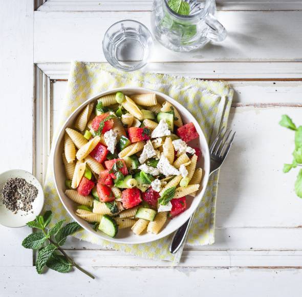 Nudelsalat mit Wassermelone