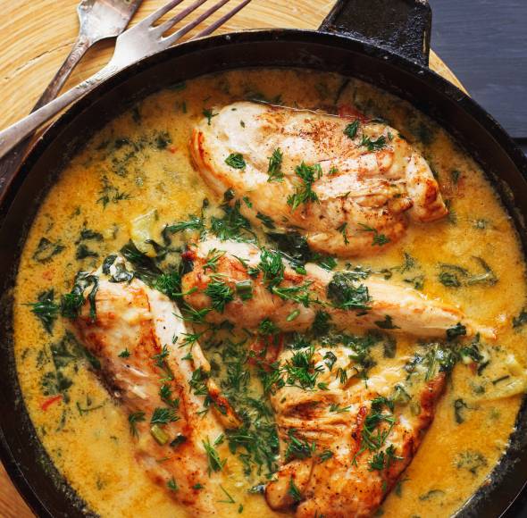 Zwiebel-Sahne-Hähnchen