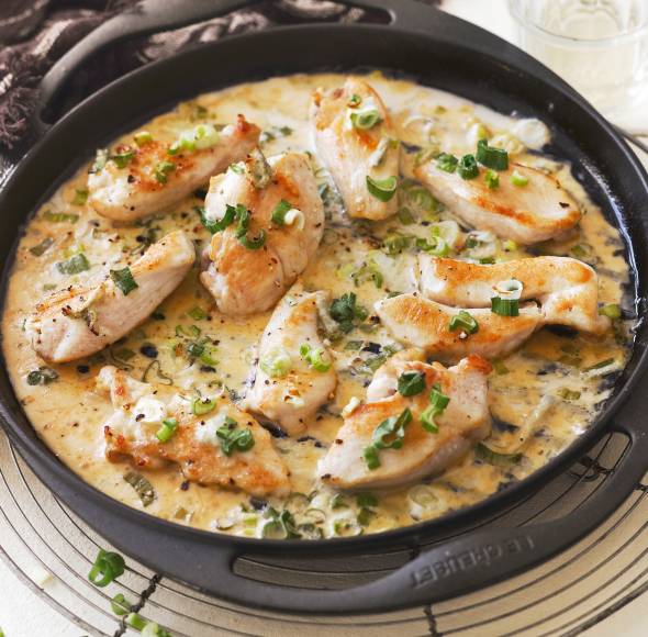 Cremige Hähnchen-Käse-Suppe aus dem Monsieur Cuisine | ZauberMix Cremige Hähnchen-Käse-Suppe aus dem Monsieur Cuisine | ZauberMix