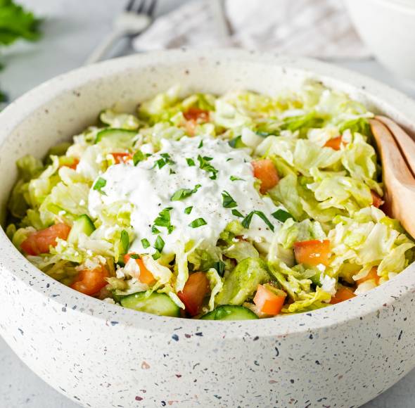 Griechischer Eisbergsalat