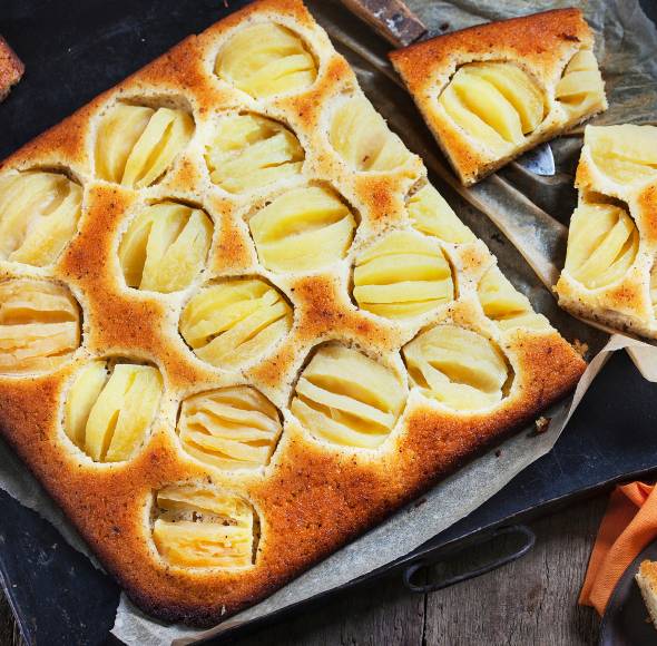 Apfelkuchen mit Grieß