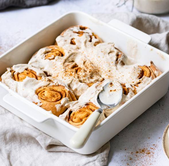 Pumpkin Spice Cinnamon Rolls