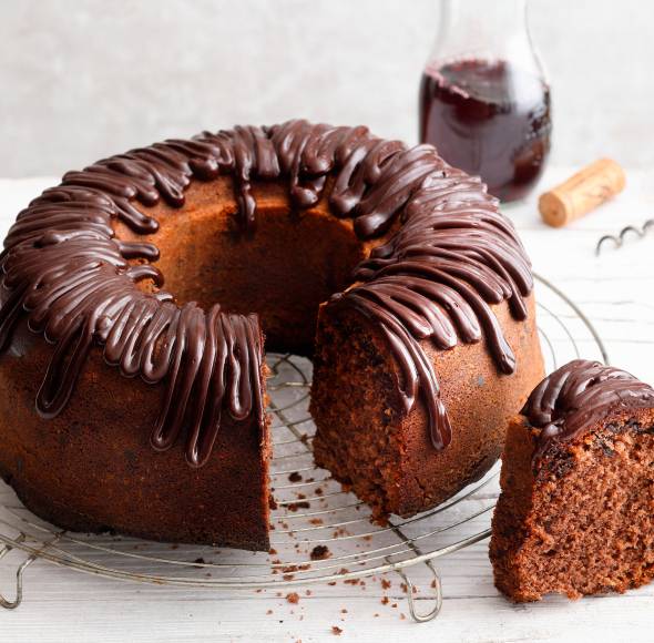 Saftiger Rotweinkuchen