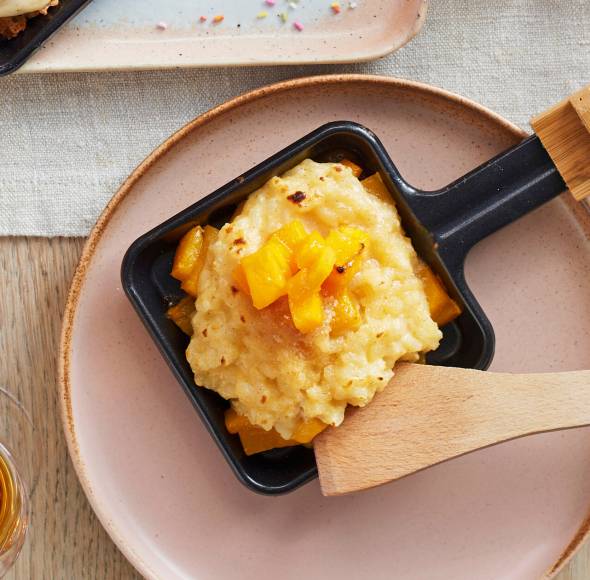 Milchreis-Pfännchen mit Pfirsich