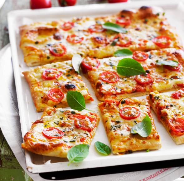 Familienpizza vom Blech