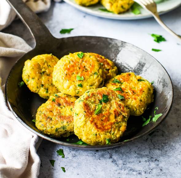 Knusprige Kichererbsenbratlinge