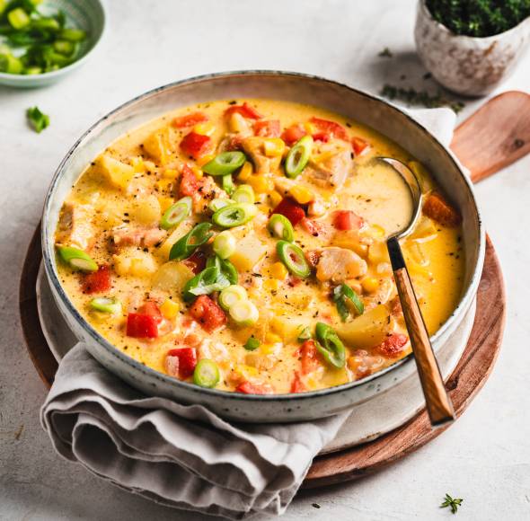 Cremige Hähnchen-Mais-Suppe