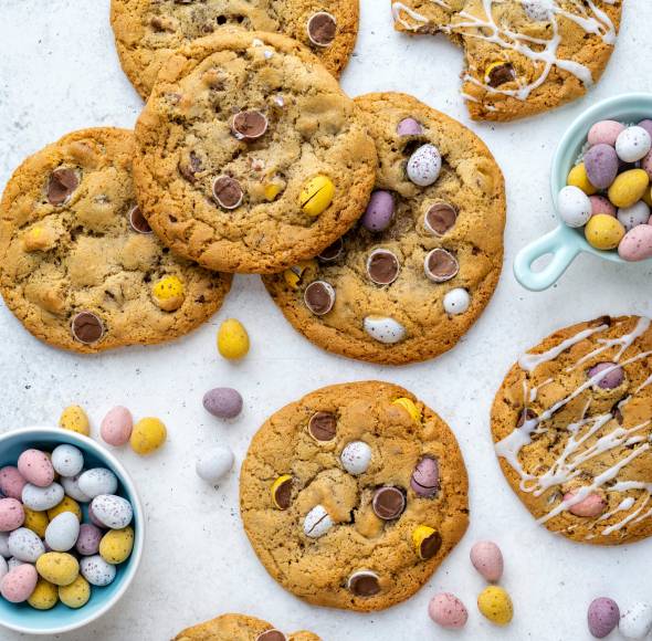 Oster-Cookies mit Schokoeiern