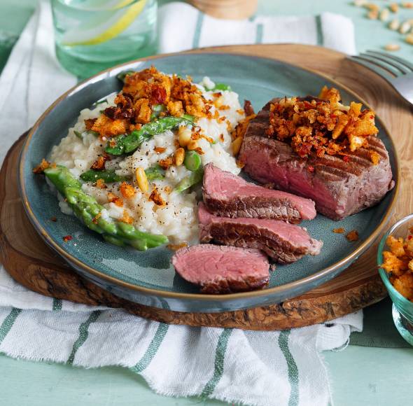 Spargelrisotto mit Rindermedaillons