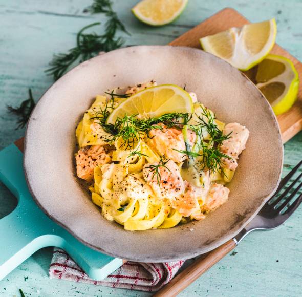 Tagliatelle mit Ricotta-Lachs-Soße