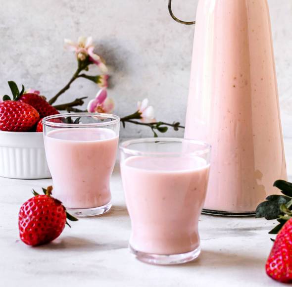 Cremiger Erdbeer-Käsekuchen-Likör