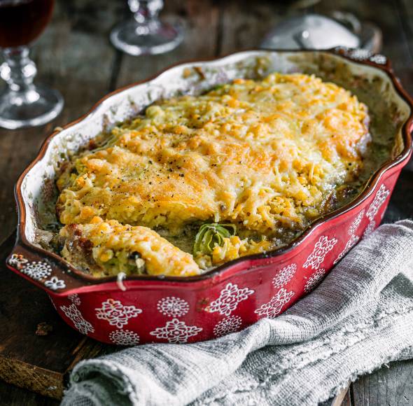 Schnitzelauflauf mit Gnocchi-Kruste