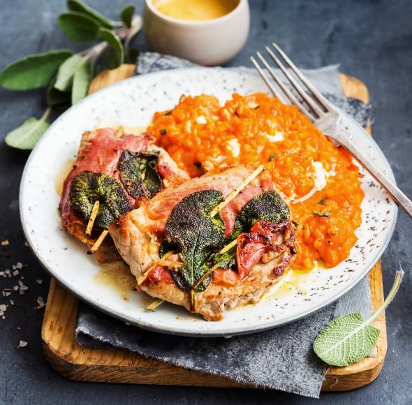 Mozzarella-Risotto mit Saltimbocca alla romana