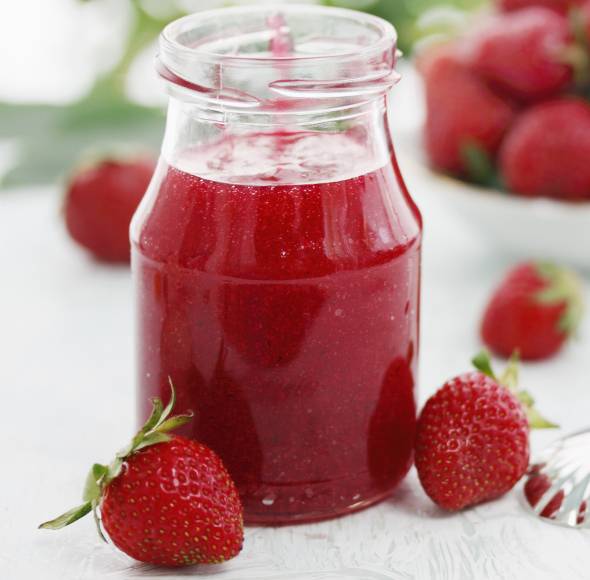 Rote Grütze mit Vanilleeis | ZauberMix