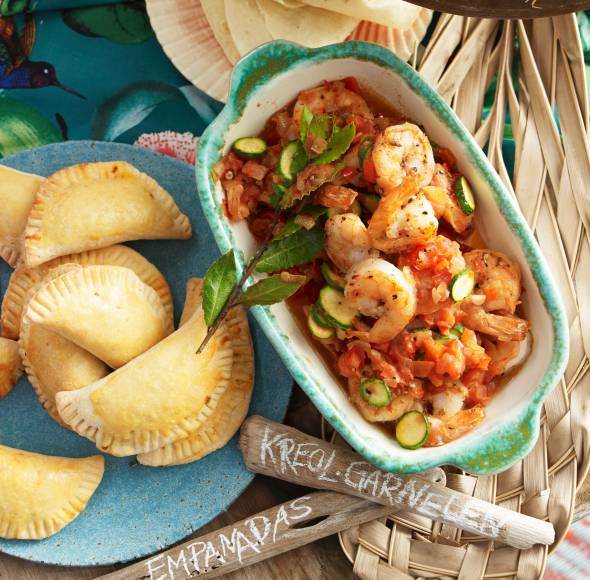 Kreolisches Garnelen-Ratatouille und Hähnchen-Empanadas