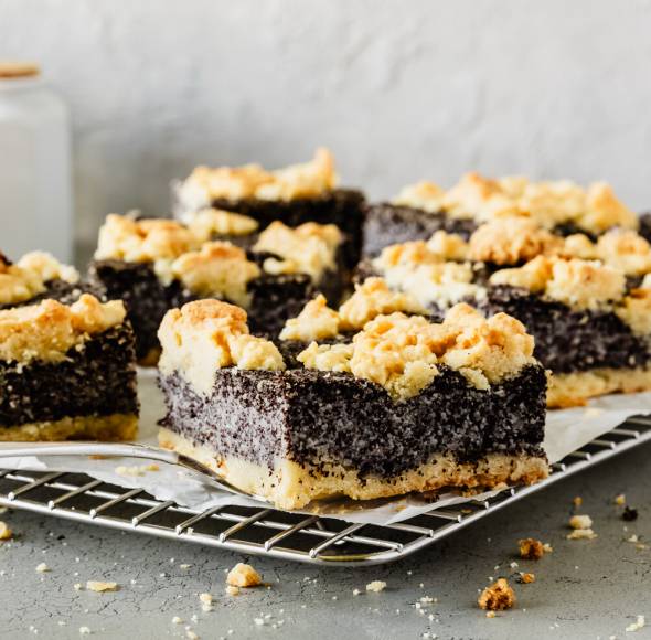 Mohnkuchen vom Blech mit Streusel