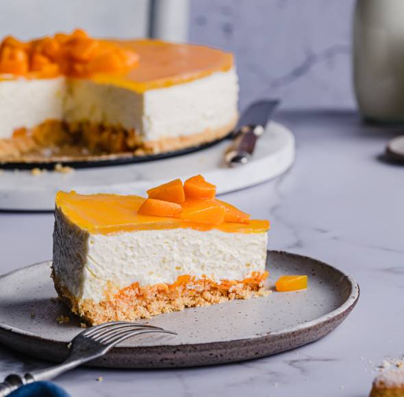 Pfirsichtorte ohne Backen mit Keksboden