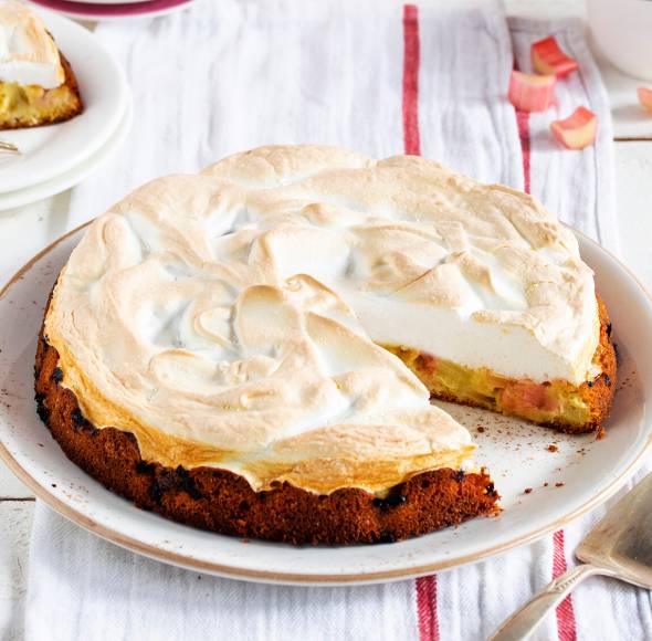 Rhabarberkuchen mit Baiser