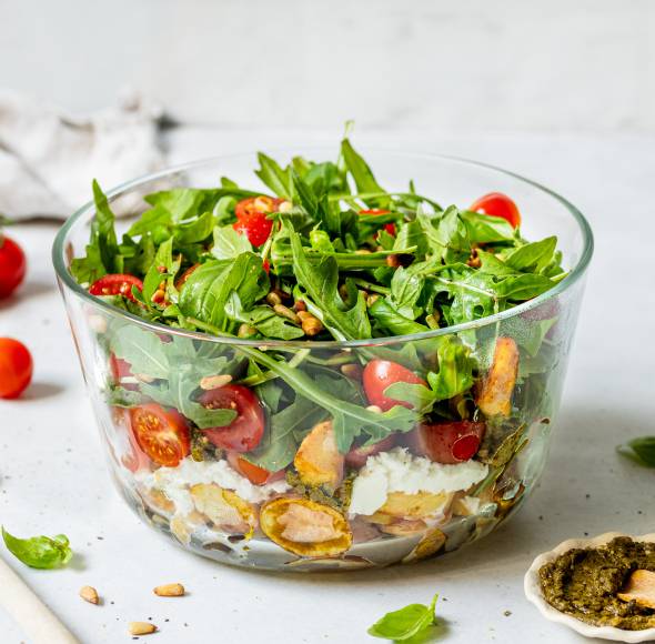 Griechischer Spaghetti-Schichtsalat | ZauberMix Griechischer Spaghetti-Schichtsalat | ZauberMix